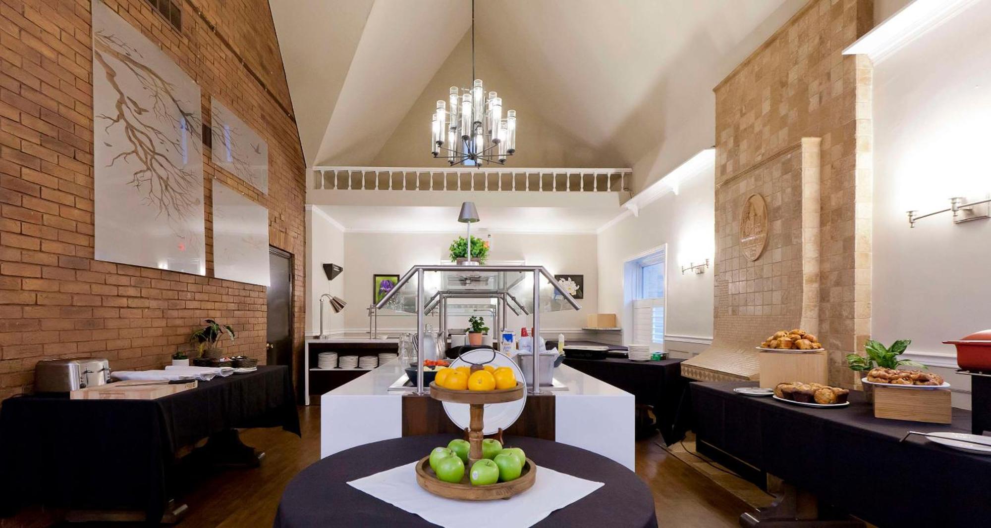 Elm Hurst Inn & Spa Ingersoll Bagian luar foto