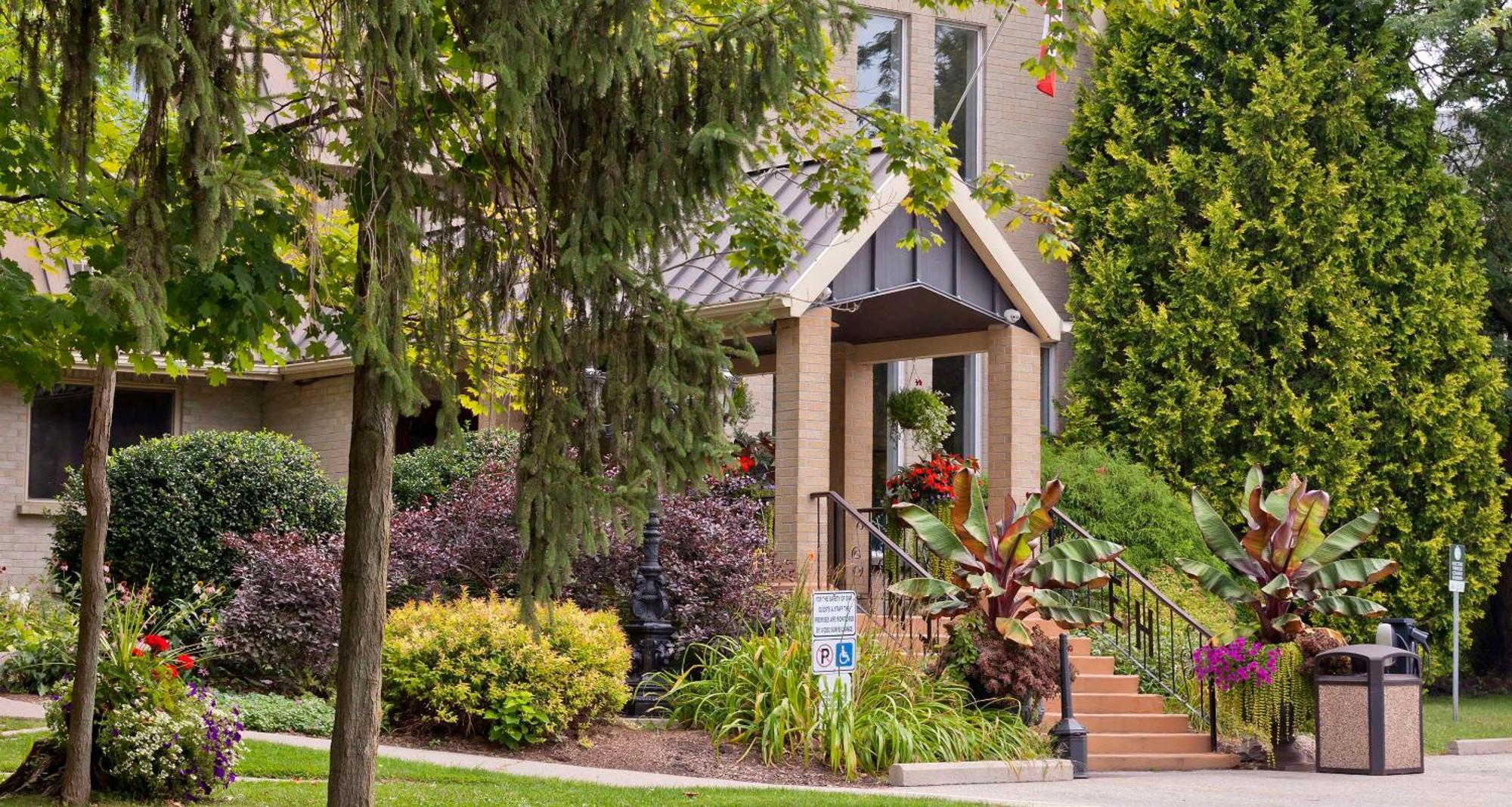 Elm Hurst Inn & Spa Ingersoll Bagian luar foto