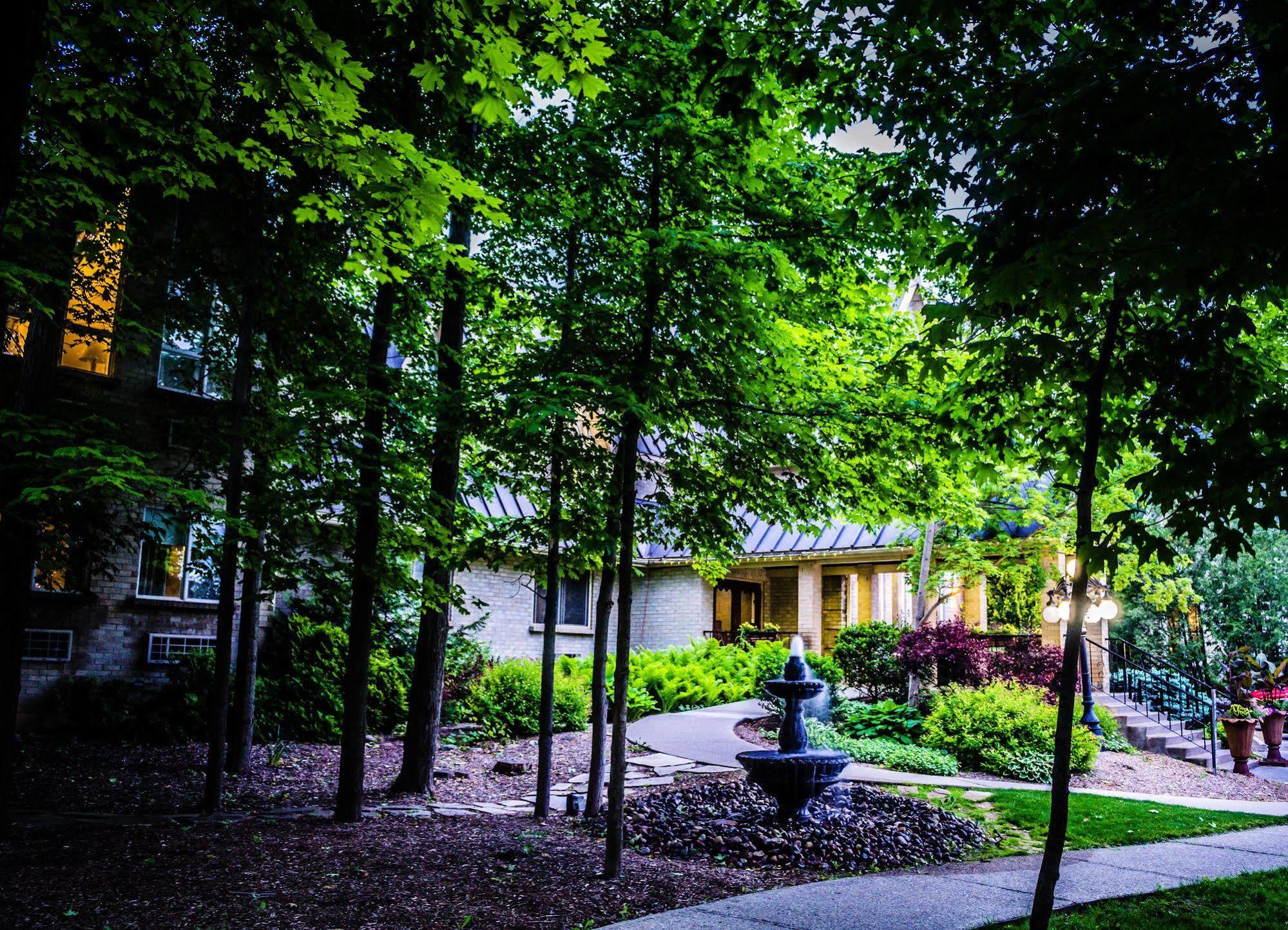 Elm Hurst Inn & Spa Ingersoll Bagian luar foto
