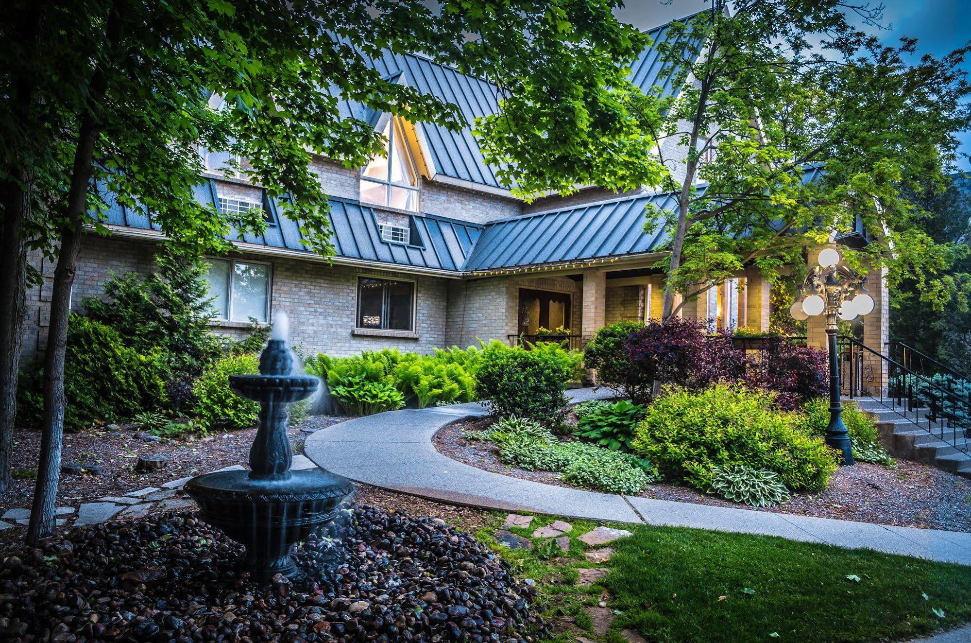 Elm Hurst Inn & Spa Ingersoll Bagian luar foto